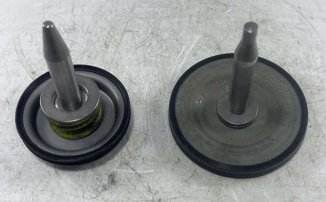 National Servo Pistons for Ford AOD/AODE/4R70W/4R75 - S-8927 208477RXO