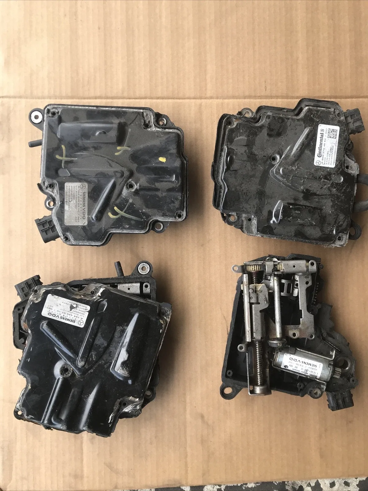 —-  Mercedes Benz   4 ISM /  Intelligent Servo moduleS  4 Units  For Parts Only