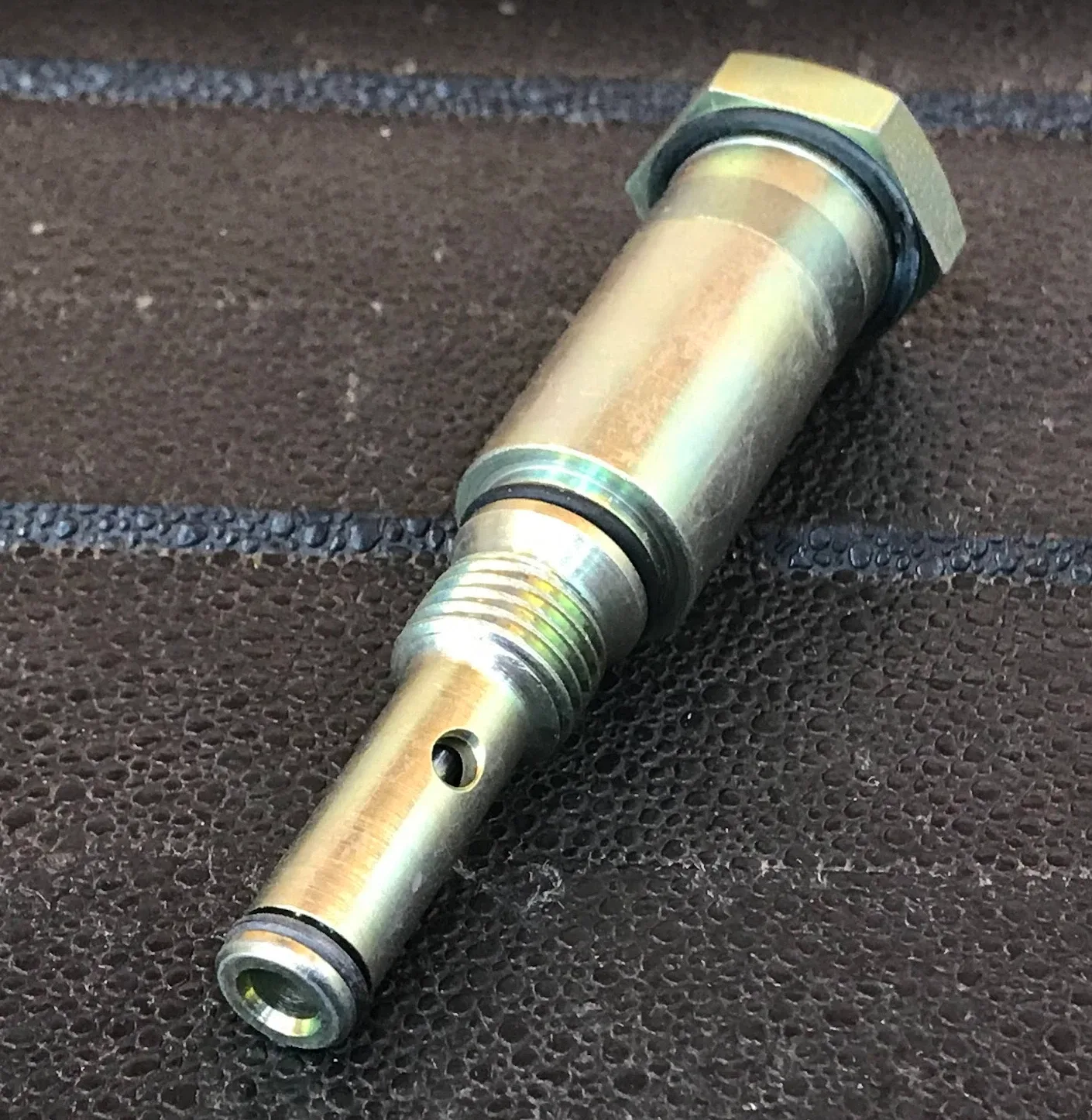 Mercedes-Benz E300 Automatic Transmission Magneto Support 000-304-12-90 image 2