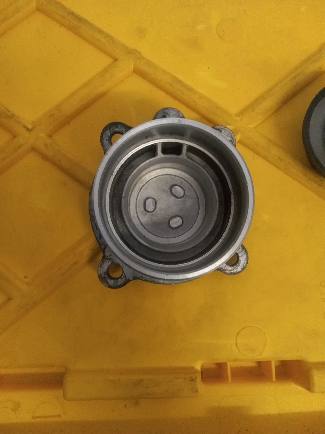 C-6 N Servo Cover with New Piston - Used image 4
