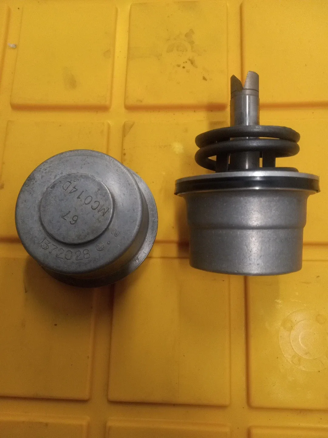 Used Super Turbine 300 Servo Assy & Servo Cover - General Motors