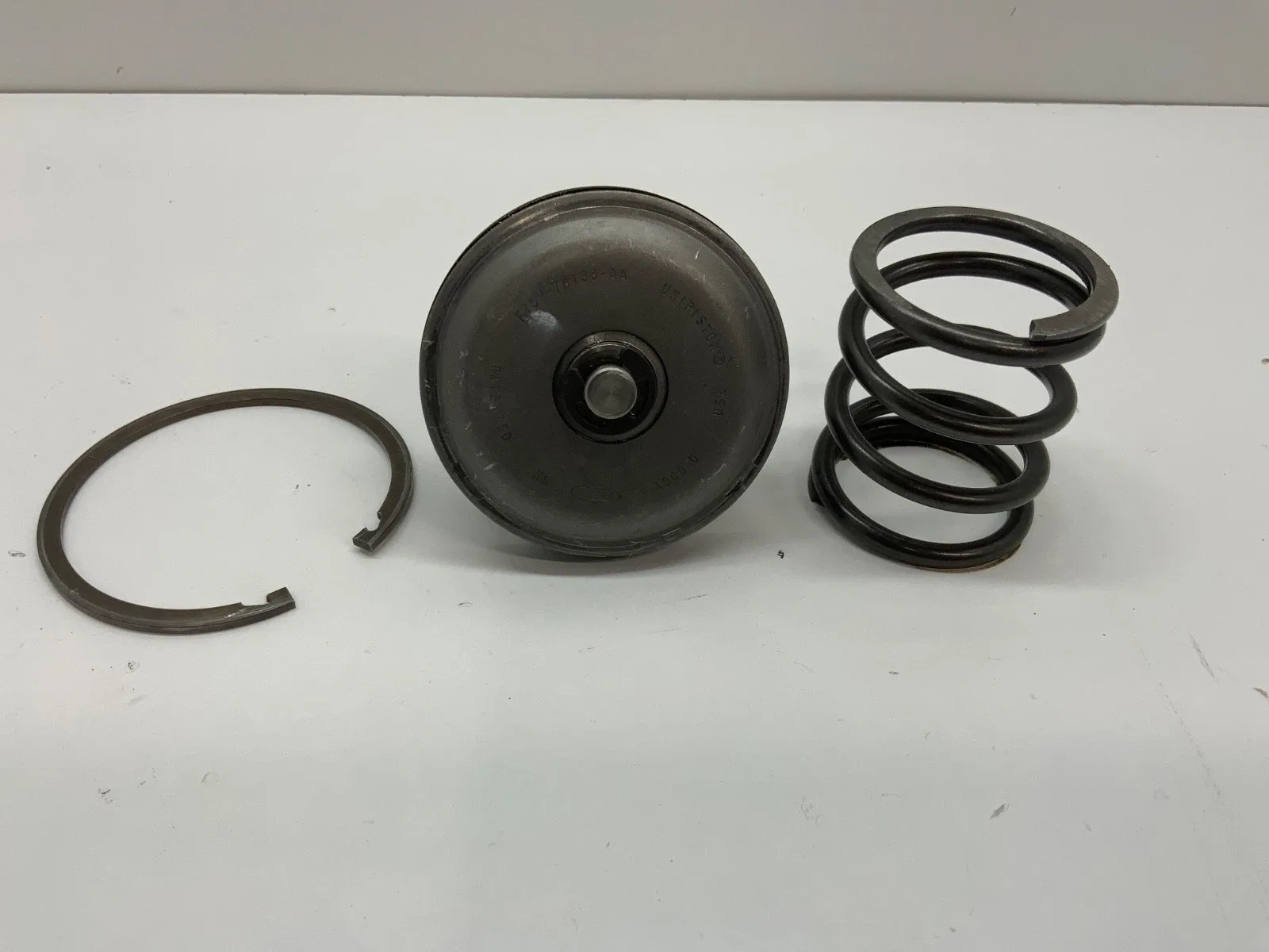 1992-2012 Ford AODE/4R70W/4R75W Overdrive Servo Assembly F75P-7H188-AA image 3