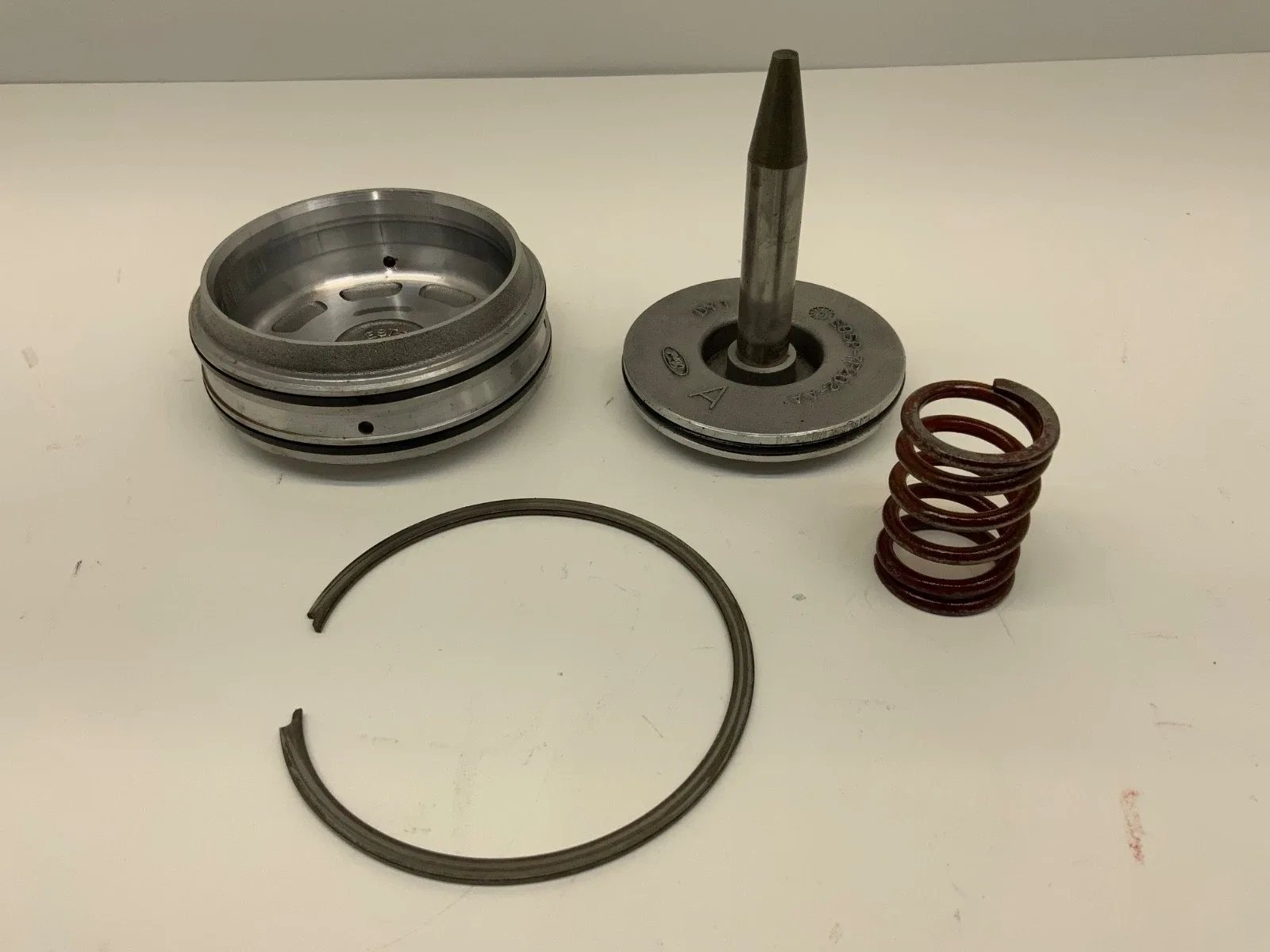 1980-1993 Ford AOD Overdrive Servo Assembly E9SP-7F202-AA