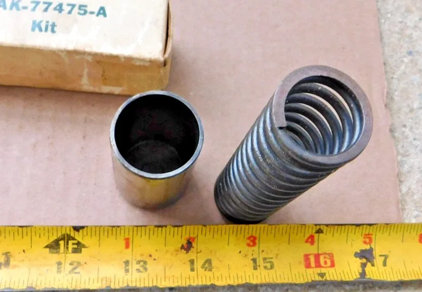 1952-1954 Lincoln Transmission Rear Servo Compensator Piston & Spring HAK-77475-A image 2