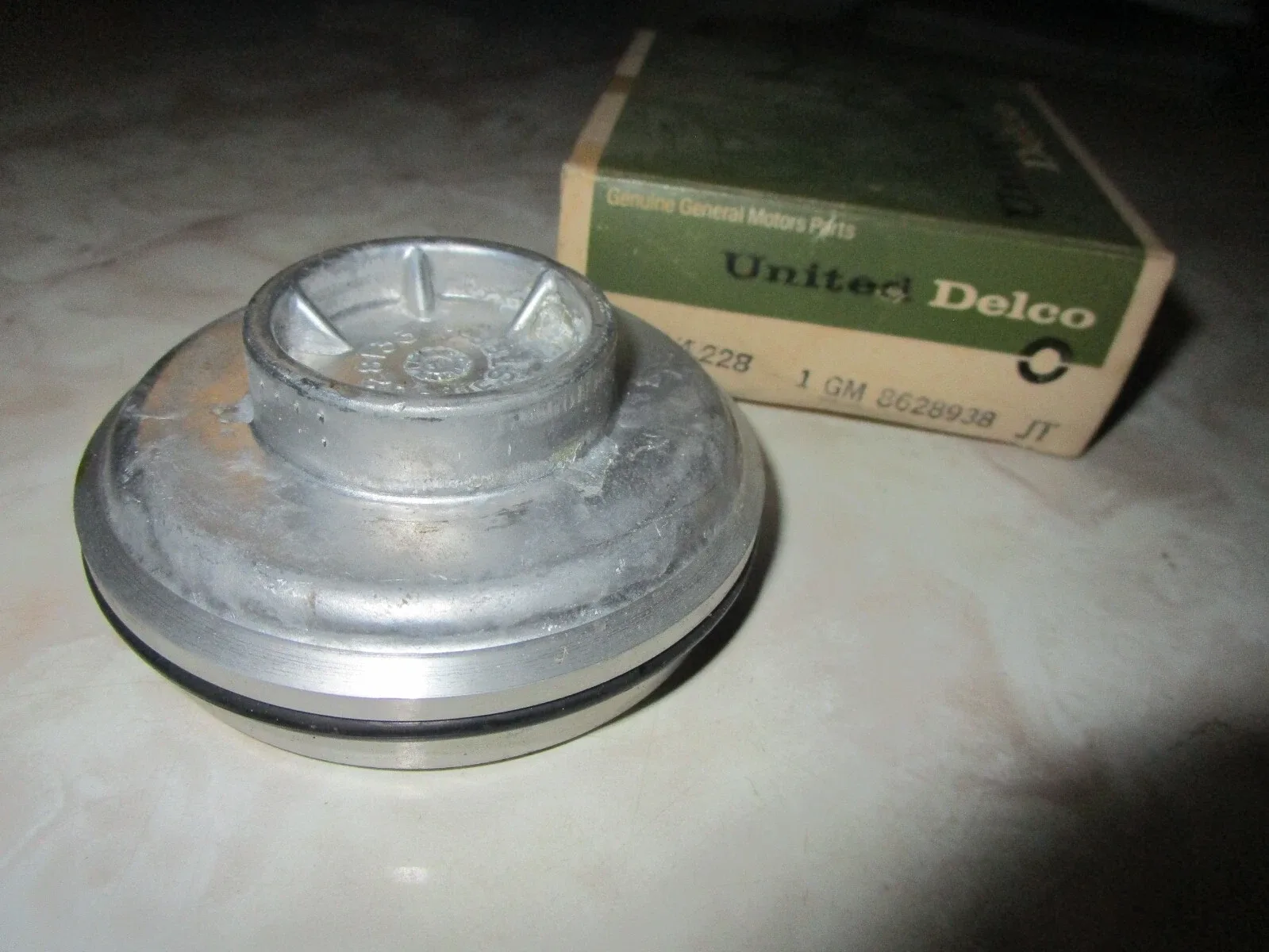 1976-1978 Buick/Pontiac & 1978 Cadillac Automatic Transmission Servo Cover MPN 8628938