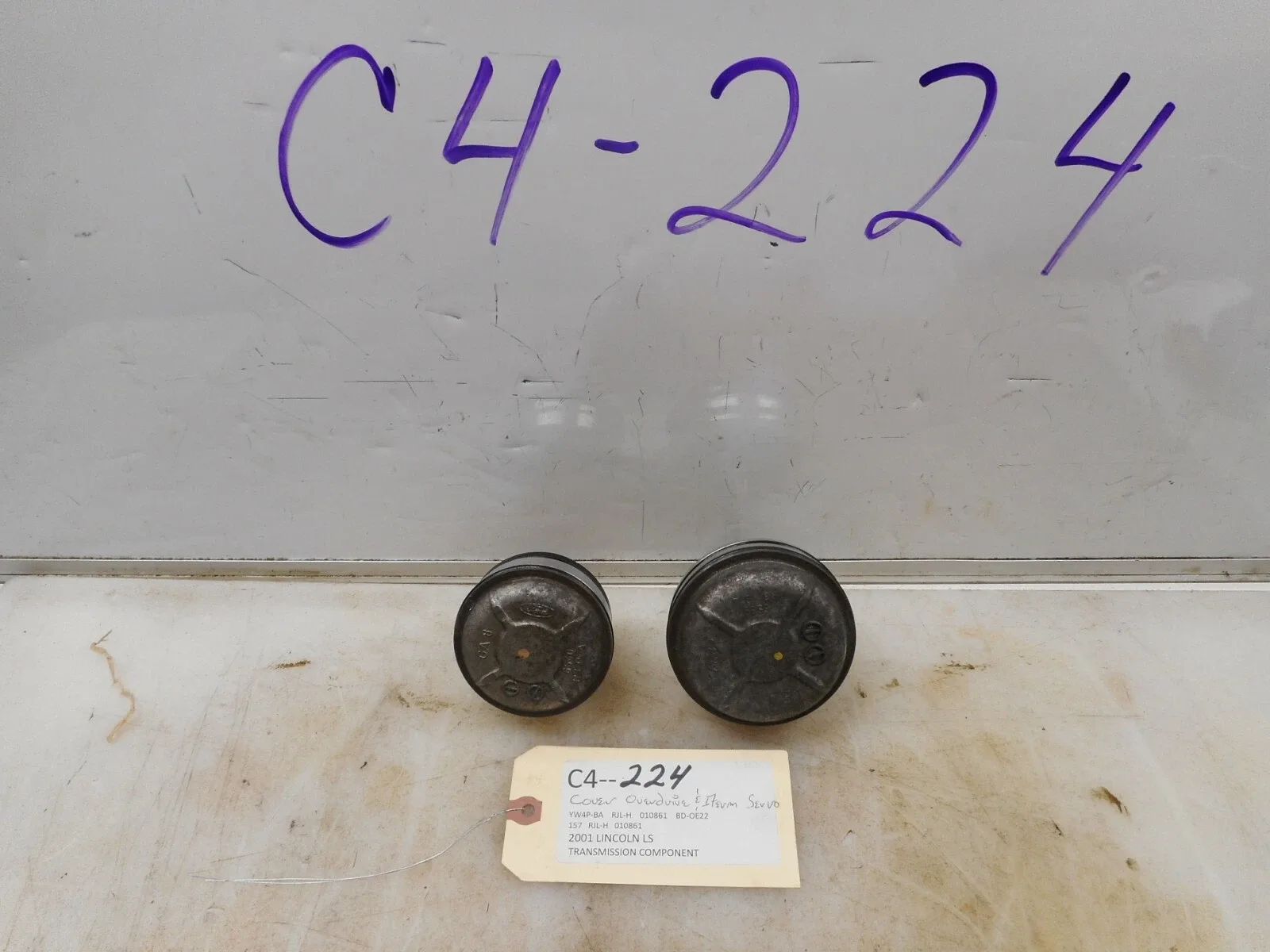 2001 Lincoln LS Overdrive & Intermediate Servo Cover