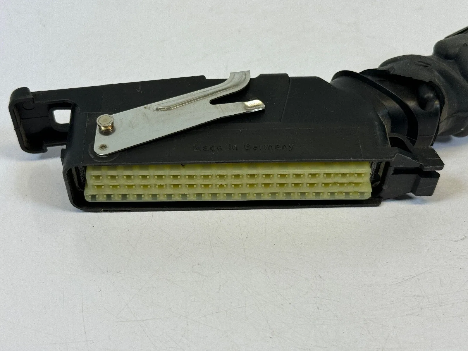 1993 Isuzu Trooper 3.2L Automatic Wiring Harness Connector 0260002193 image 3
