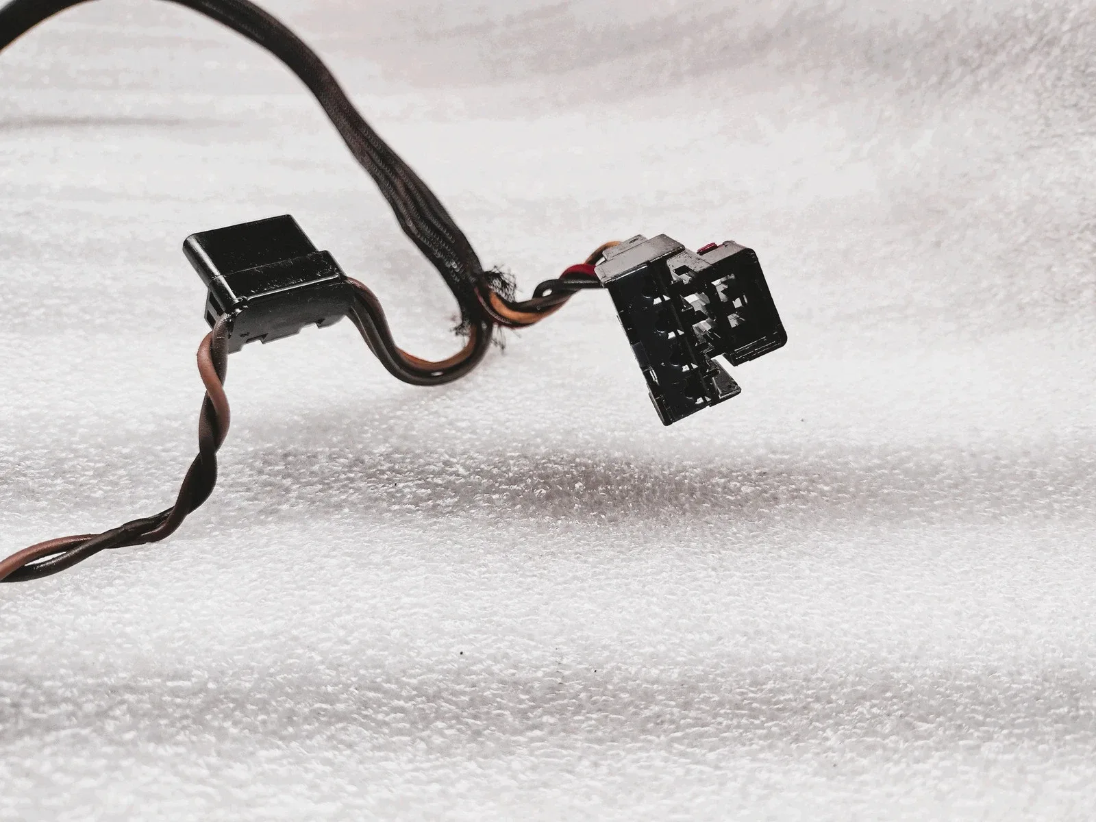 2000-up Chrysler Transmission Internal Wire Harness (A518/A618/46RE/47RE) MPN 22988C image 3