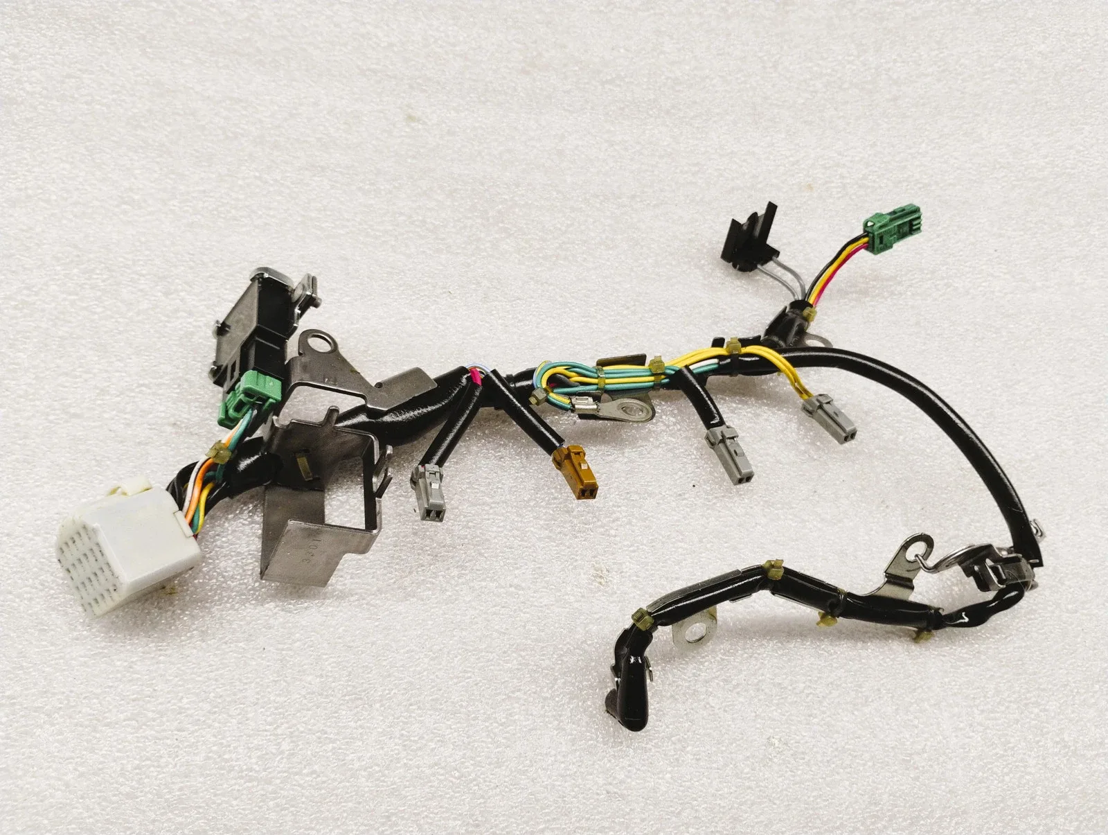 2012 Nissan Versa JF015E RE0F11A Wire Harness (MPN: K212989) image 2