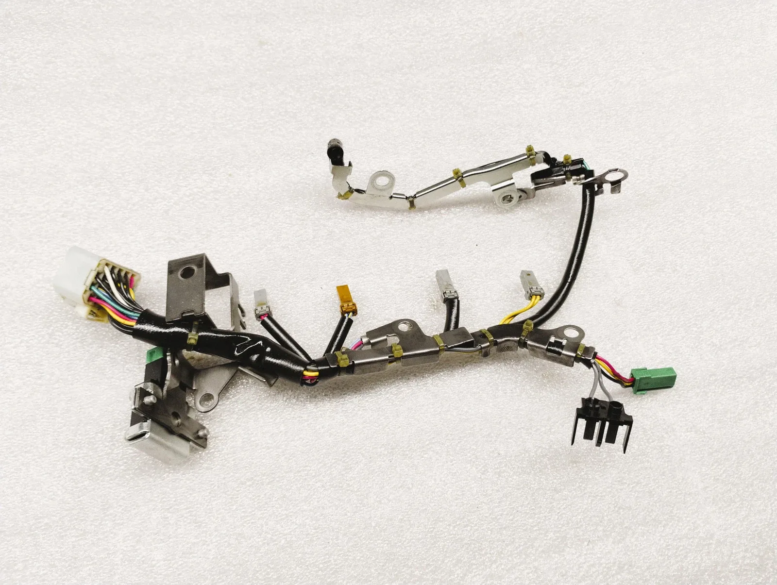 2012 Nissan Versa JF015E RE0F11A Wire Harness (MPN: K212989) image 4