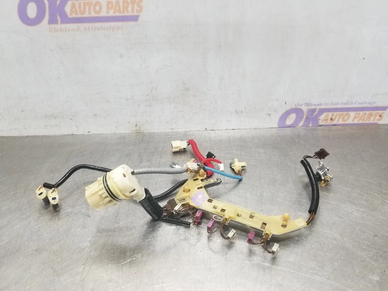 24 2024 CHEVY COLORADO ZR2 4X4 TRANSMISSION VALVE BODY INTERNAL WIRING HARNESS image 2