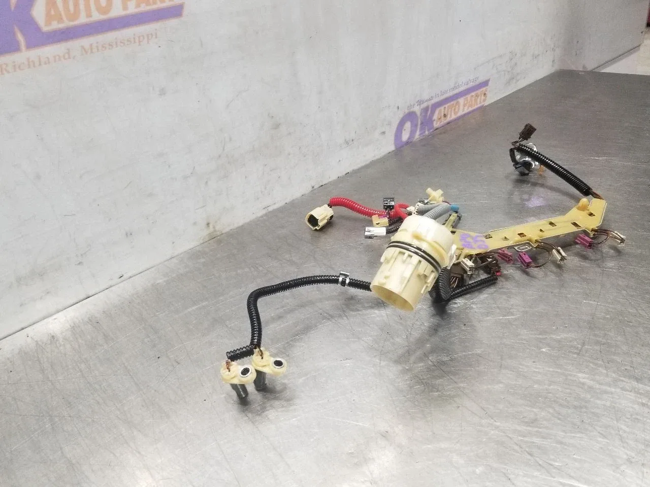 24 2024 CHEVY COLORADO ZR2 4X4 TRANSMISSION VALVE BODY INTERNAL WIRING HARNESS image 4