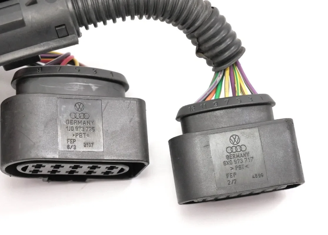 2008-2010 Volkswagen Beetle Automatic Transmission & Starter Wiring Harness Pigtail Plugs image 4