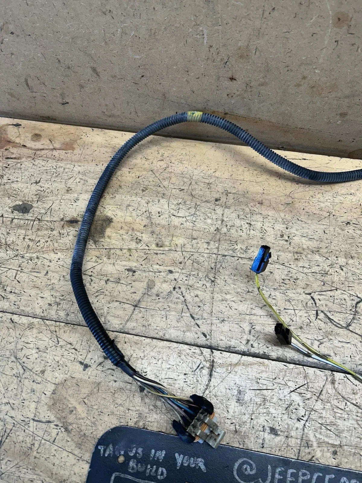 1987-1996 Jeep Cherokee XJ / 1987-1992 Jeep Comanche MJ AW4 Transmission Wiring Harness - Jeepcemetery image 4