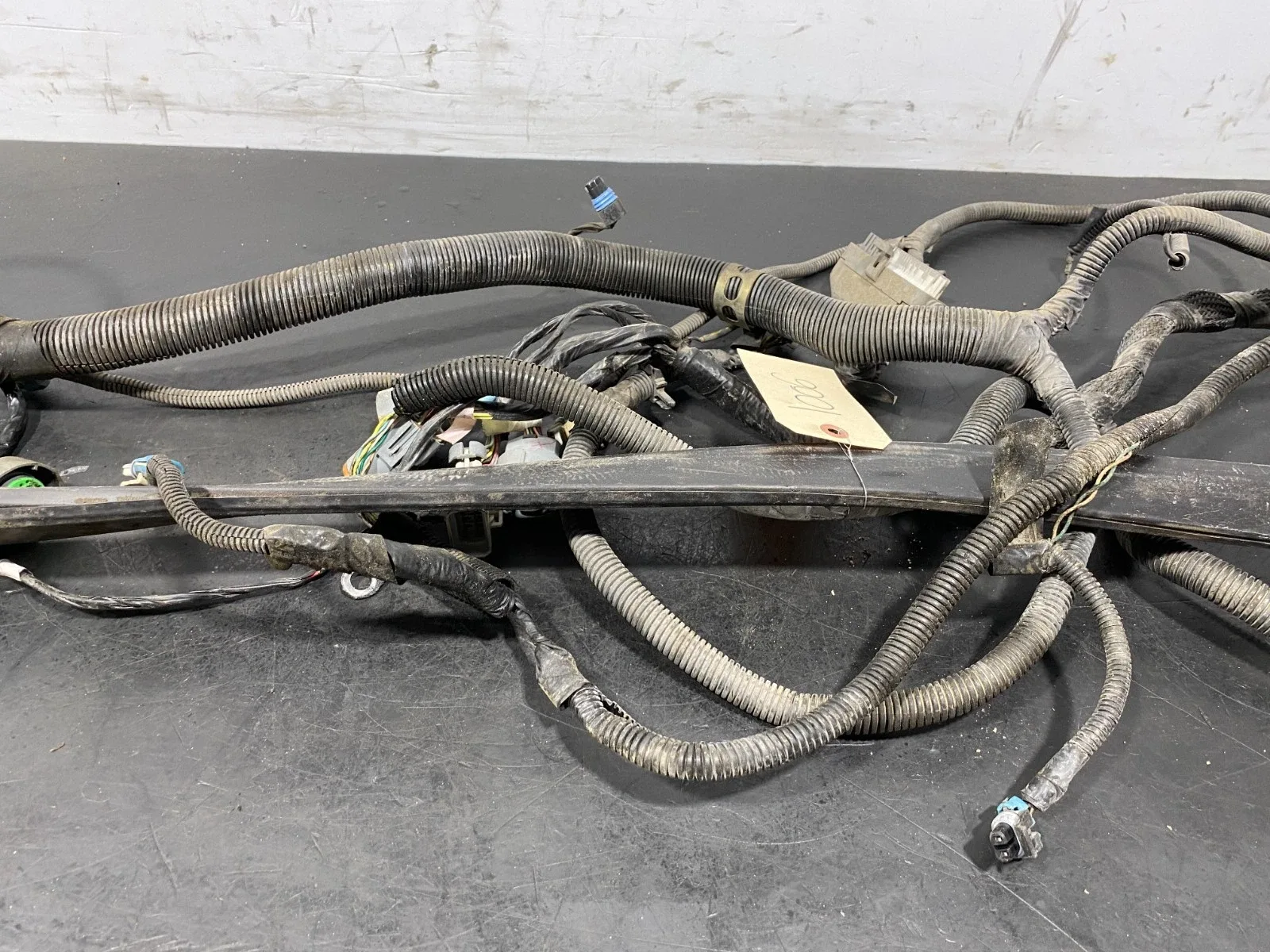1998 Chevrolet Corvette C5 Automatic Transmission Tunnel Wiring Harness (Used) image 3