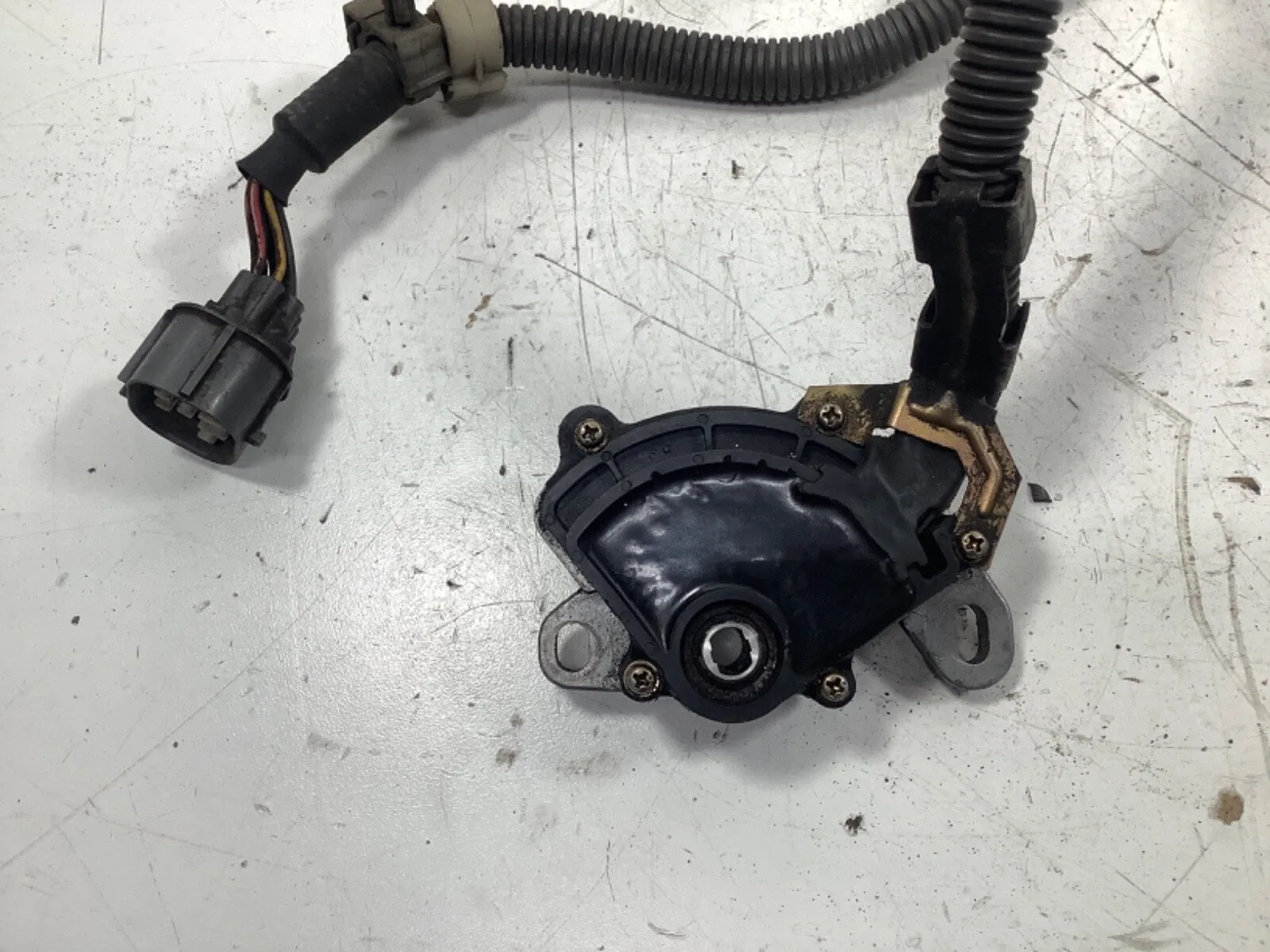03-04 Honda Pilot Transmission Neutral Safety Switch 28900-P7W-023 OEM image 2