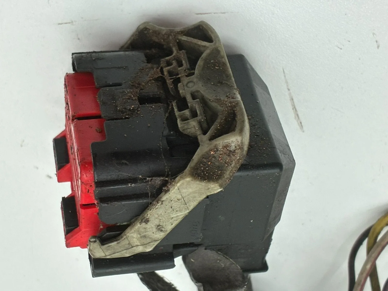 2006 Ford Expedition 4R75E Transmission Wiring Harness - Used (For Parts) image 2