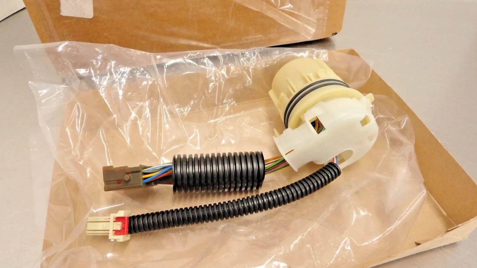 New OEM Genuine GM 24045609 Automatic Transmission Wiring Harness image 4