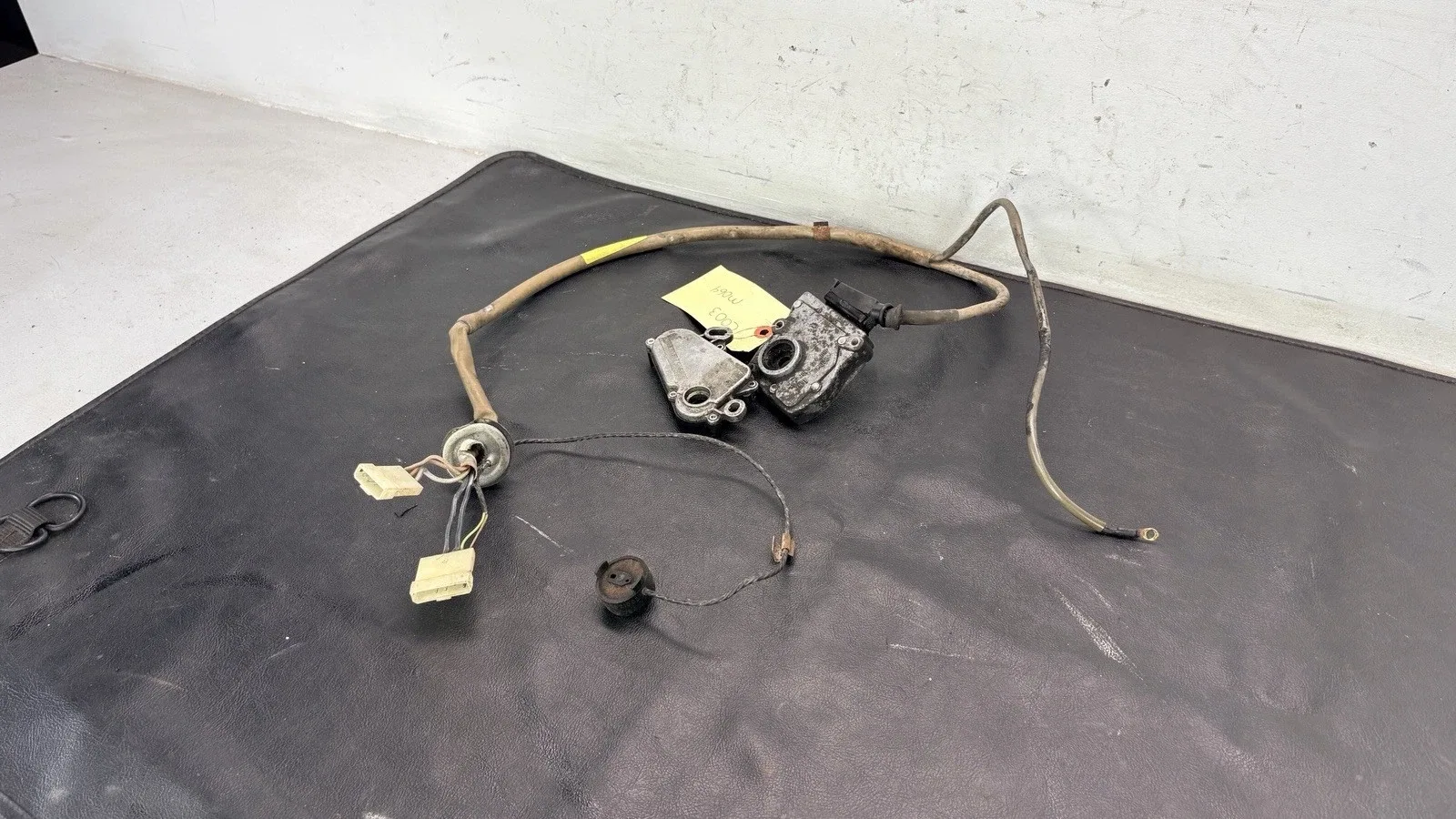1983-1984 Porsche 928 Automatic Transmission Neutral Safety Switch with Wiring Harness image 2