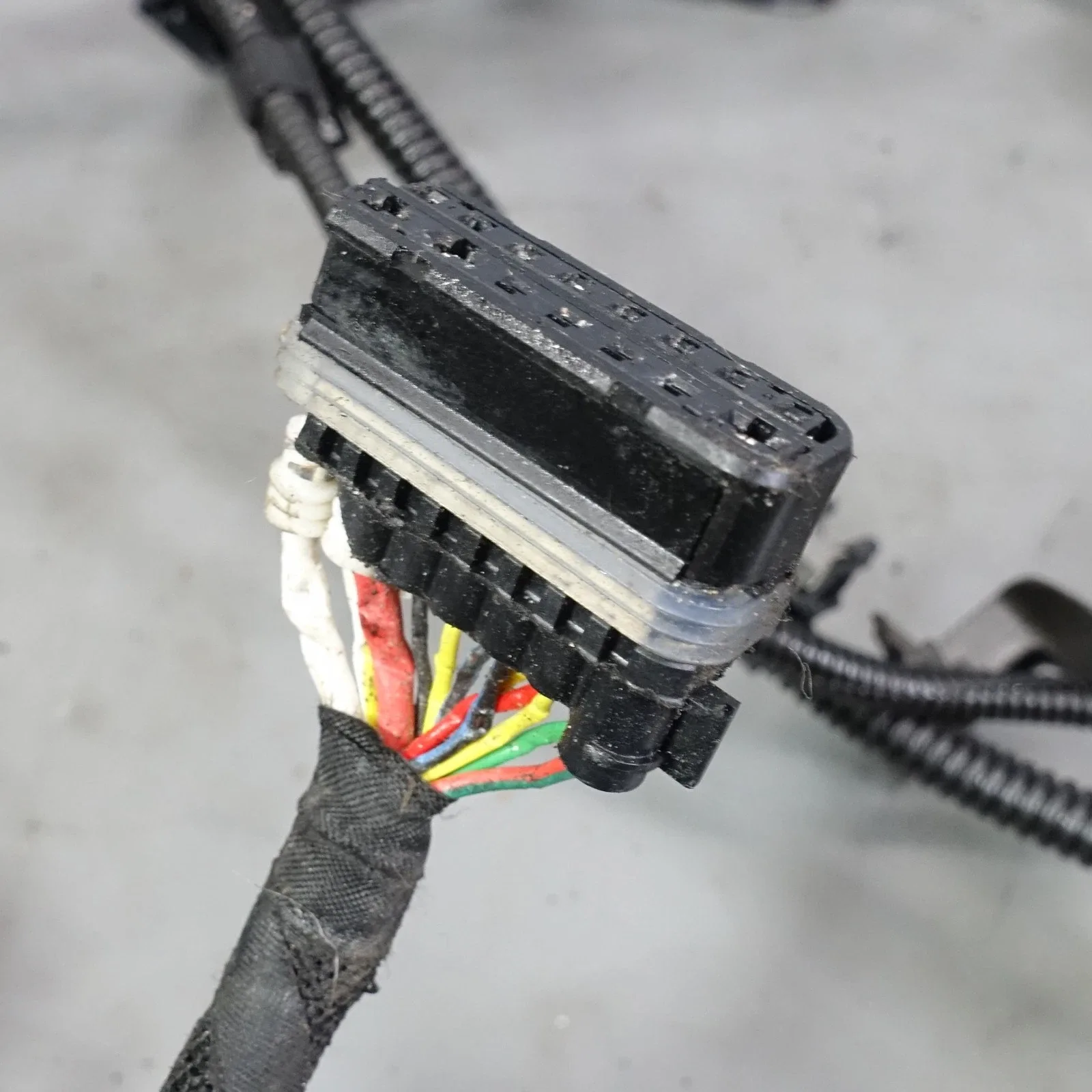 2021-2023 BMW G30 540i xDrive B58 Automatic Transmission Wiring Harness - 12537934540 image 3