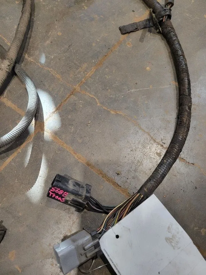 2000 Ford F350SD 4R100 Transmission Wire Harness 658 image 2