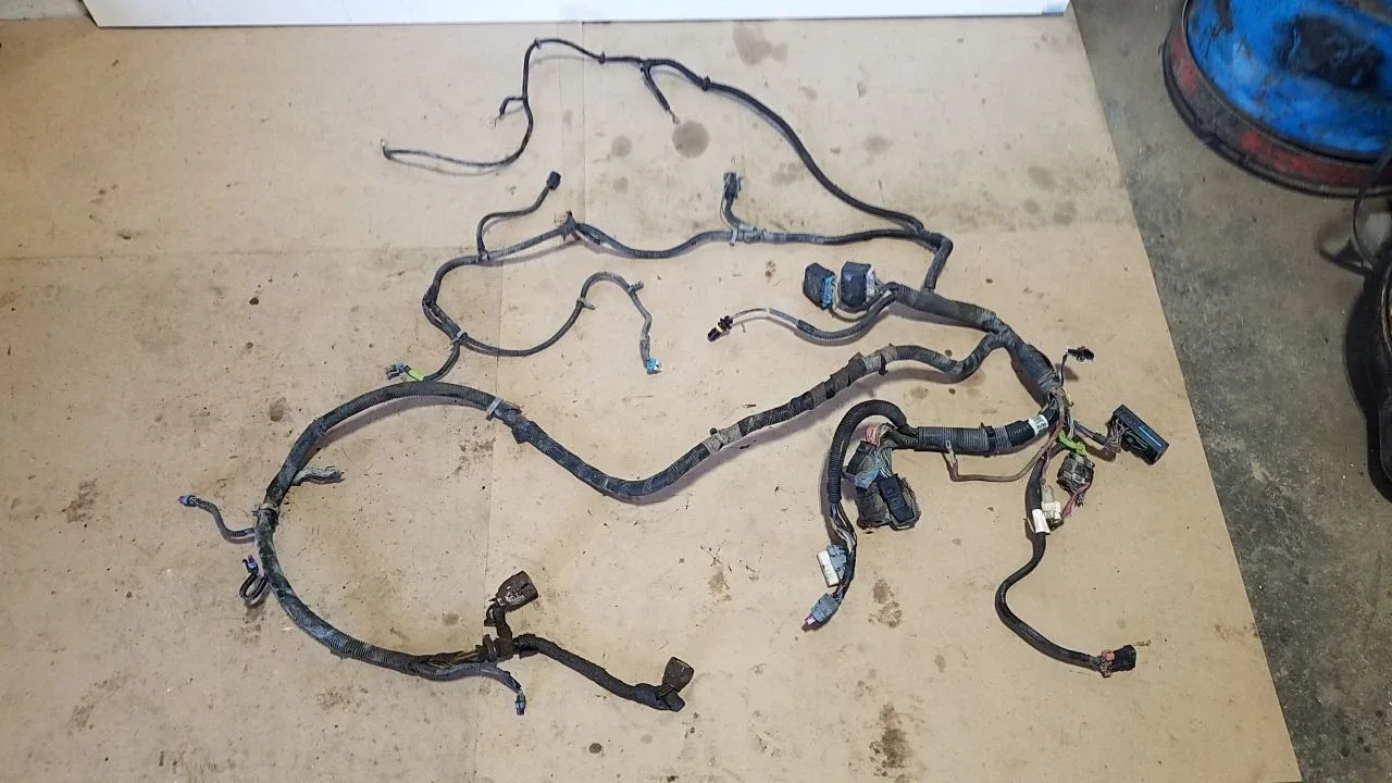 2005 Chevrolet Silverado 3500 Allison M74 Automatic Transmission Wire Harness – Part 658 image 2