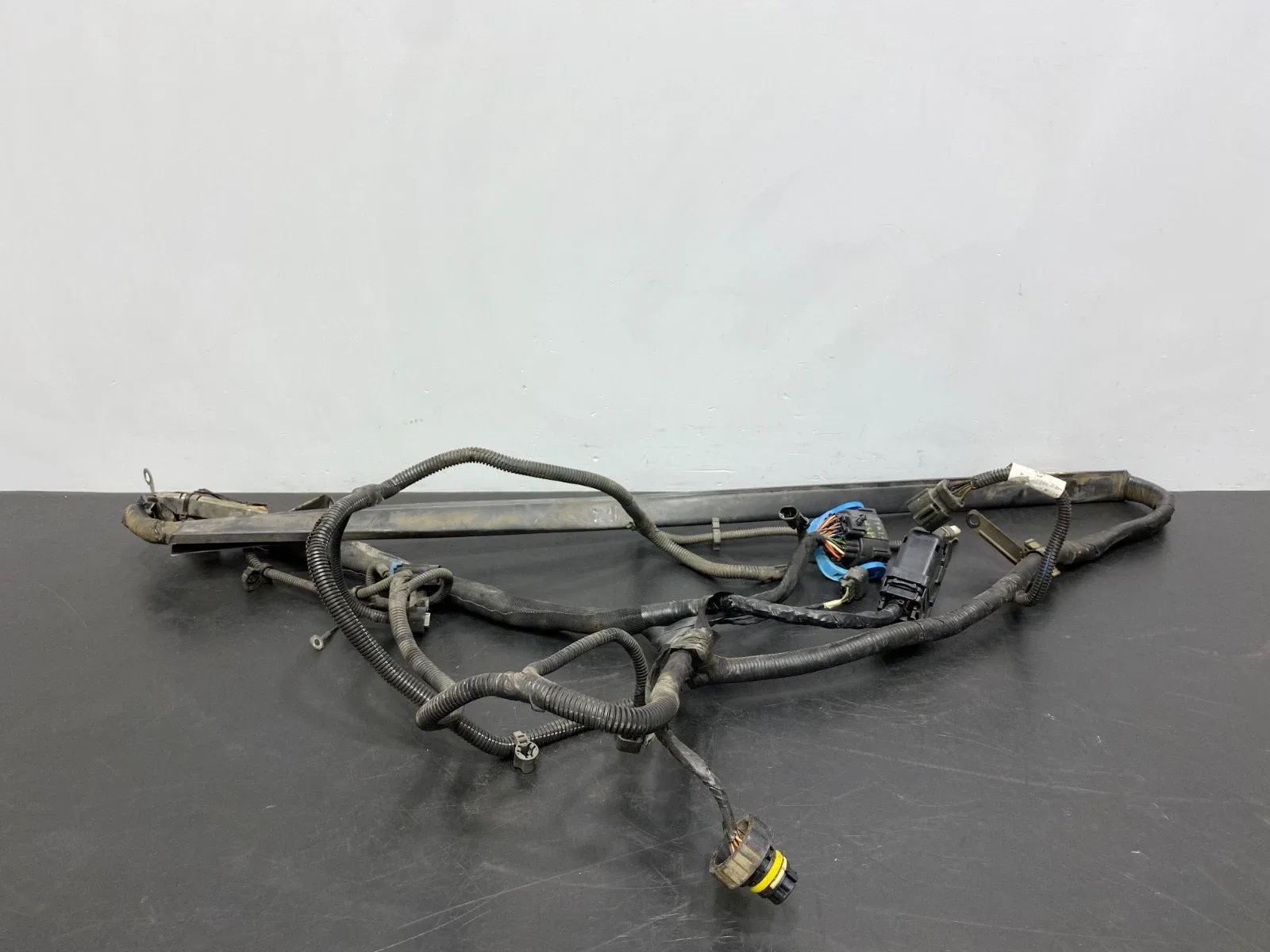 2009 Chevrolet Corvette C6 Automatic Transmission Tunnel Wiring Harness 25954375