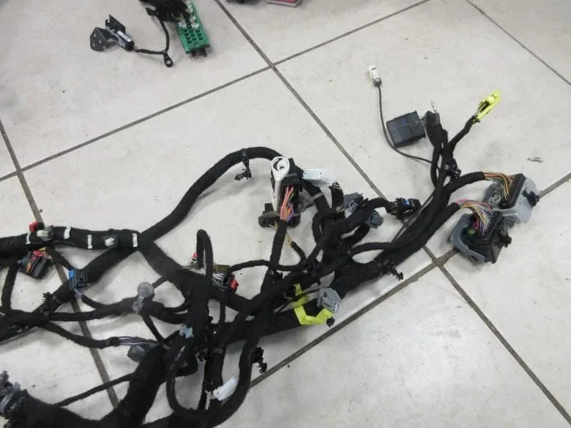 2018 Jeep Wrangler JL OEM Instrument Panel Dash Dashboard Wire Harness 68350827 image 2