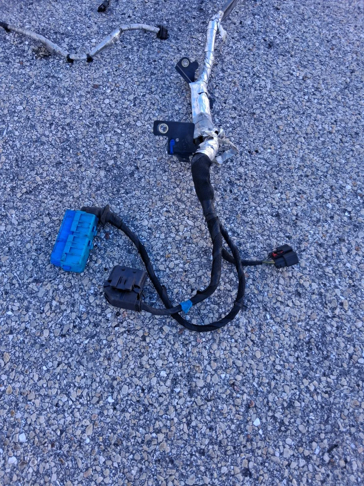 2015-2016 Chevrolet Corvette C7 Z06 7-Speed Manual Transmission Wire Harness — MPN 84090872 image 3