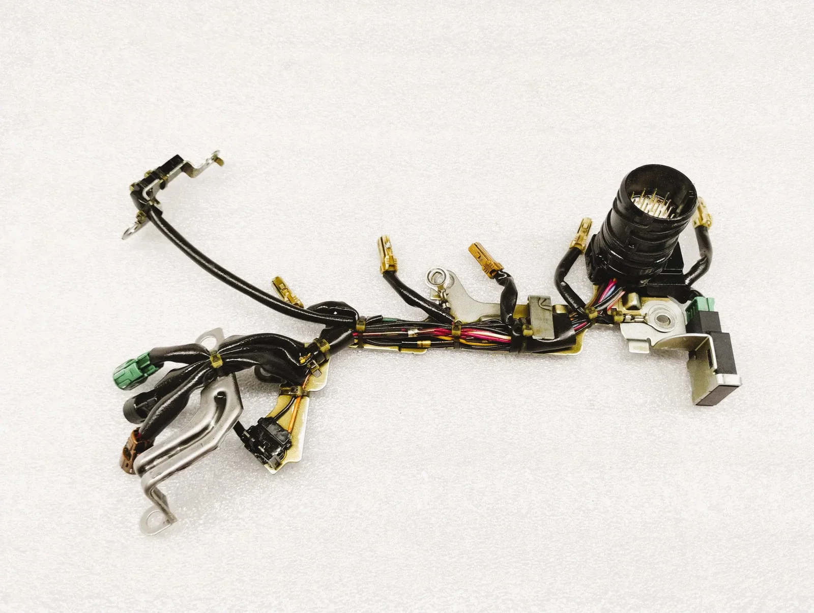 Nissan Kicks / Versa JF020E (RE0F12A) Terminal Case Connector Wire Harness — K212989D image 2