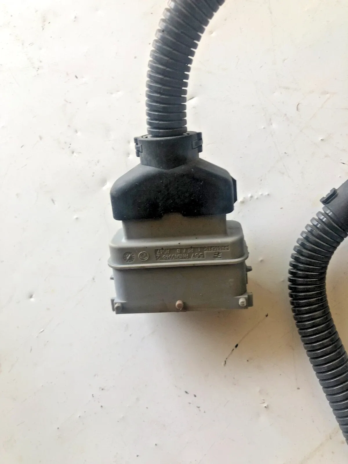 2017-2019 Alfa Romeo Giulia 2.0 AWD Transmission Wiring Harness Plug image 3