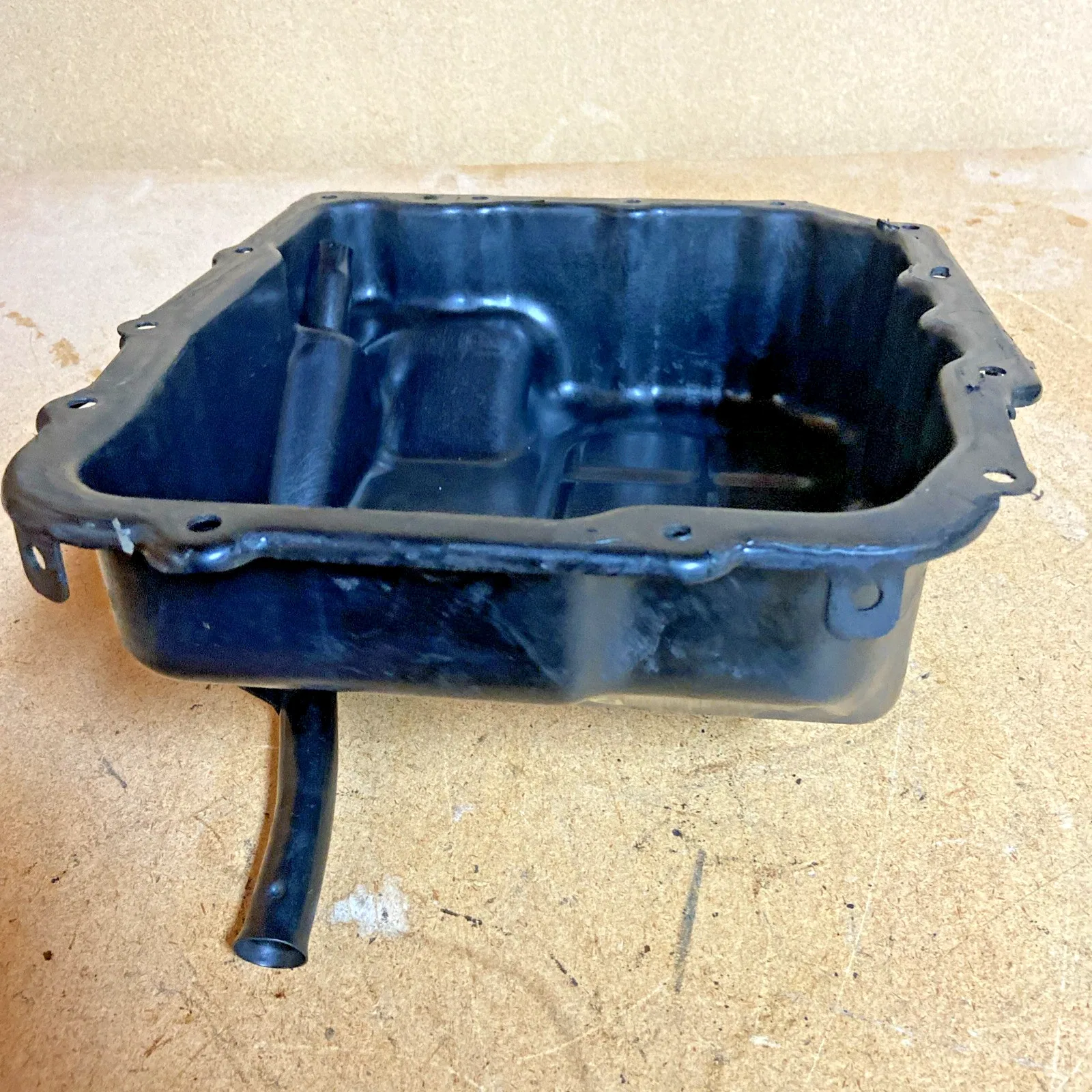 2009-2016 Dodge Grand Caravan Transmission Oil Pan image 2