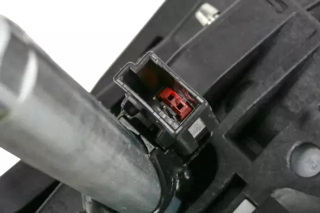 Genuine GM Automatic Transmission Shift Lever Assembly 23464321 image 2