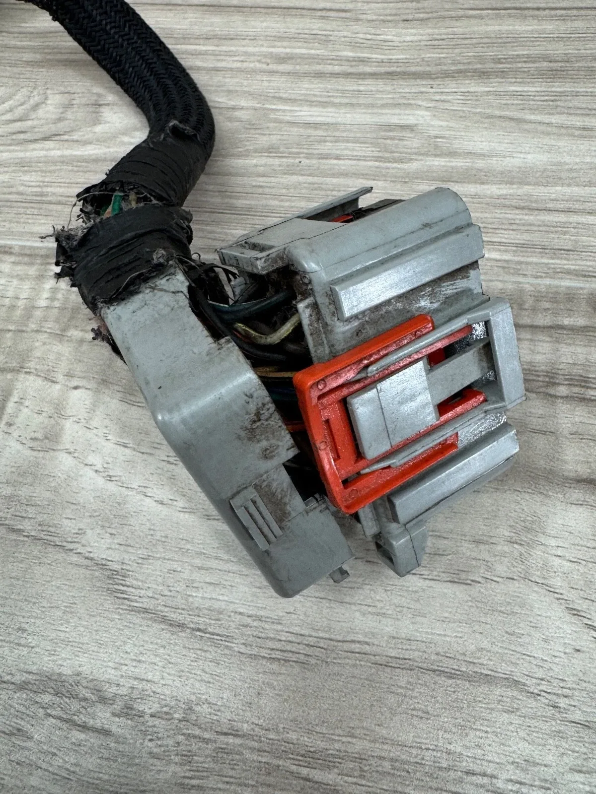 2002 Chrysler PT Cruiser 2.4L 4 Cyl TCU WIRING HARNESS PLUG CONNECTOR OEM. image 3