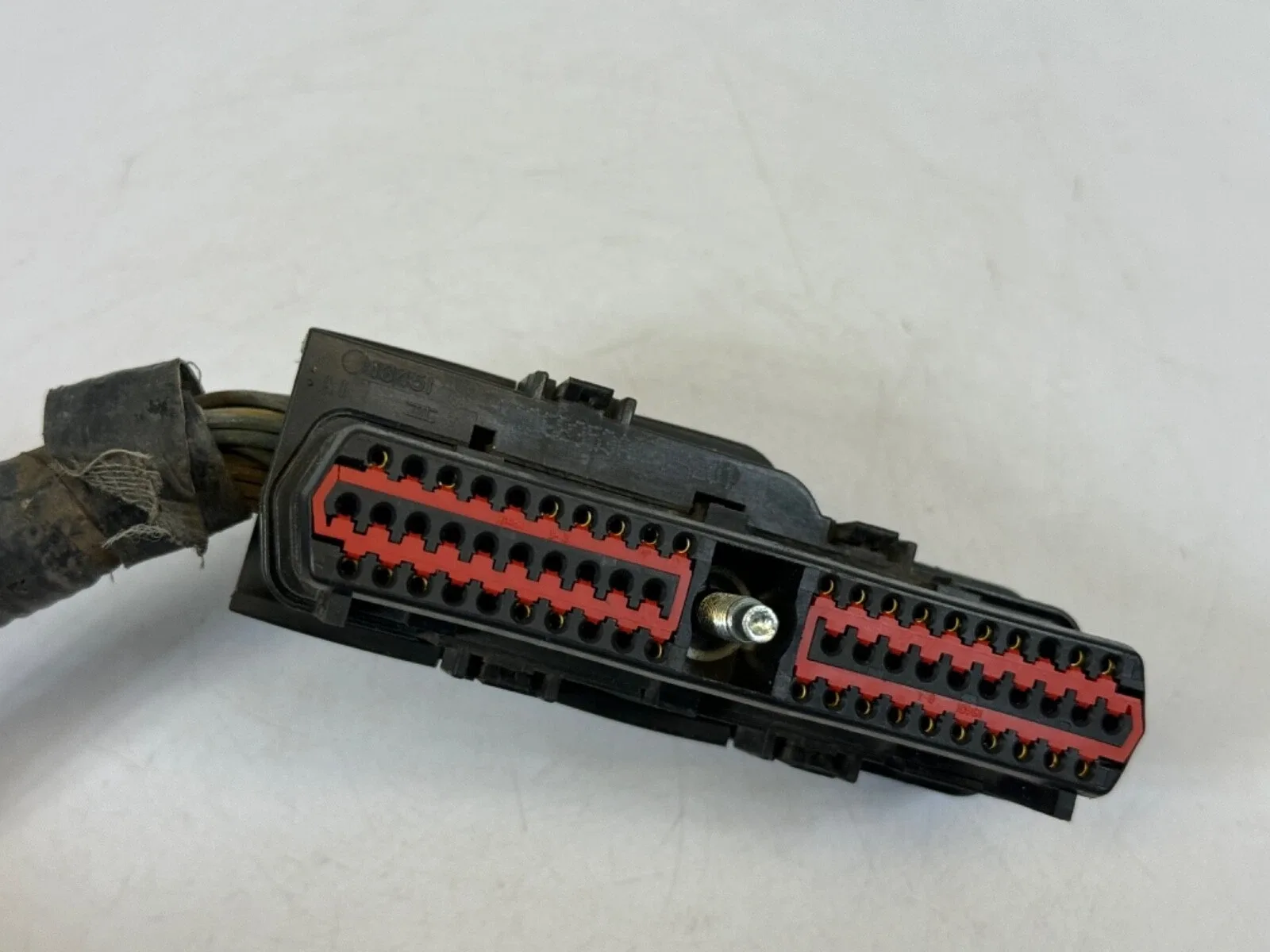 2002 Dodge Grand Caravan 6 Cyl 3.3L TCU WIRING HARNESS PLUG CONNECTOR OEM. image 3