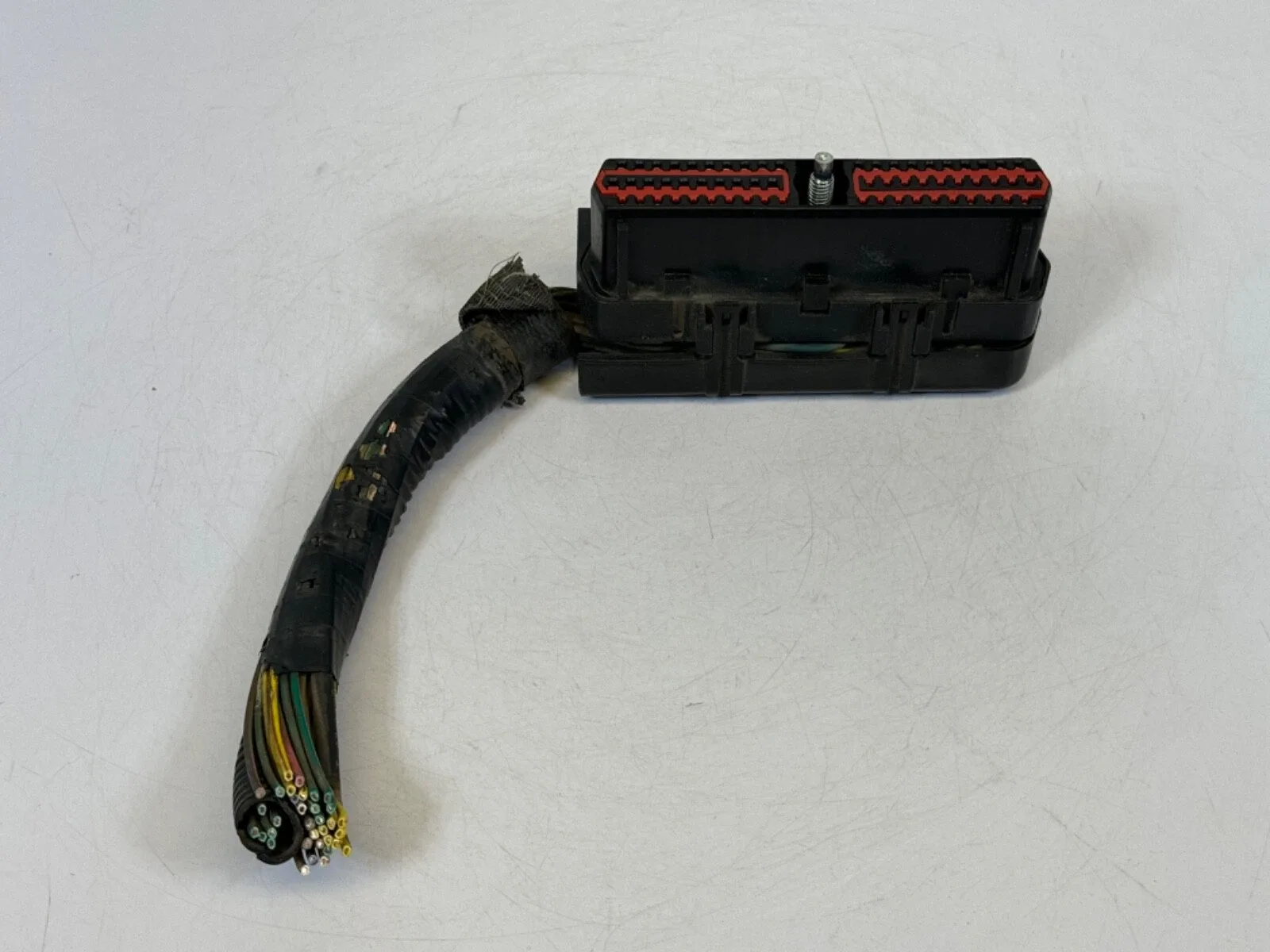 2002 Dodge Grand Caravan 6 Cyl 3.3L TCU WIRING HARNESS PLUG CONNECTOR OEM.