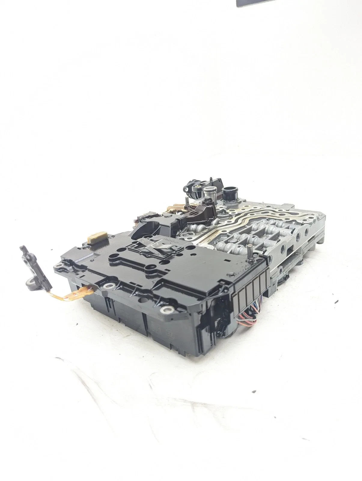 2012 Audi A7 Quattro Transmission Valve Body Mechatronic 4G0927158E image 2
