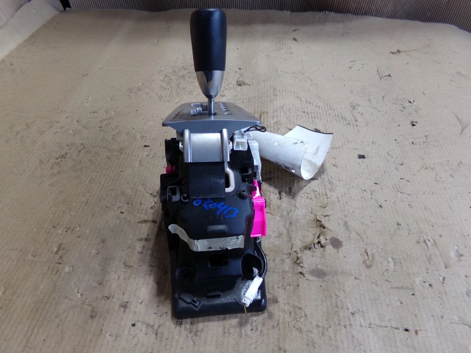 2008 -2010 dodge avenger shifter AUTOMATIC image 3