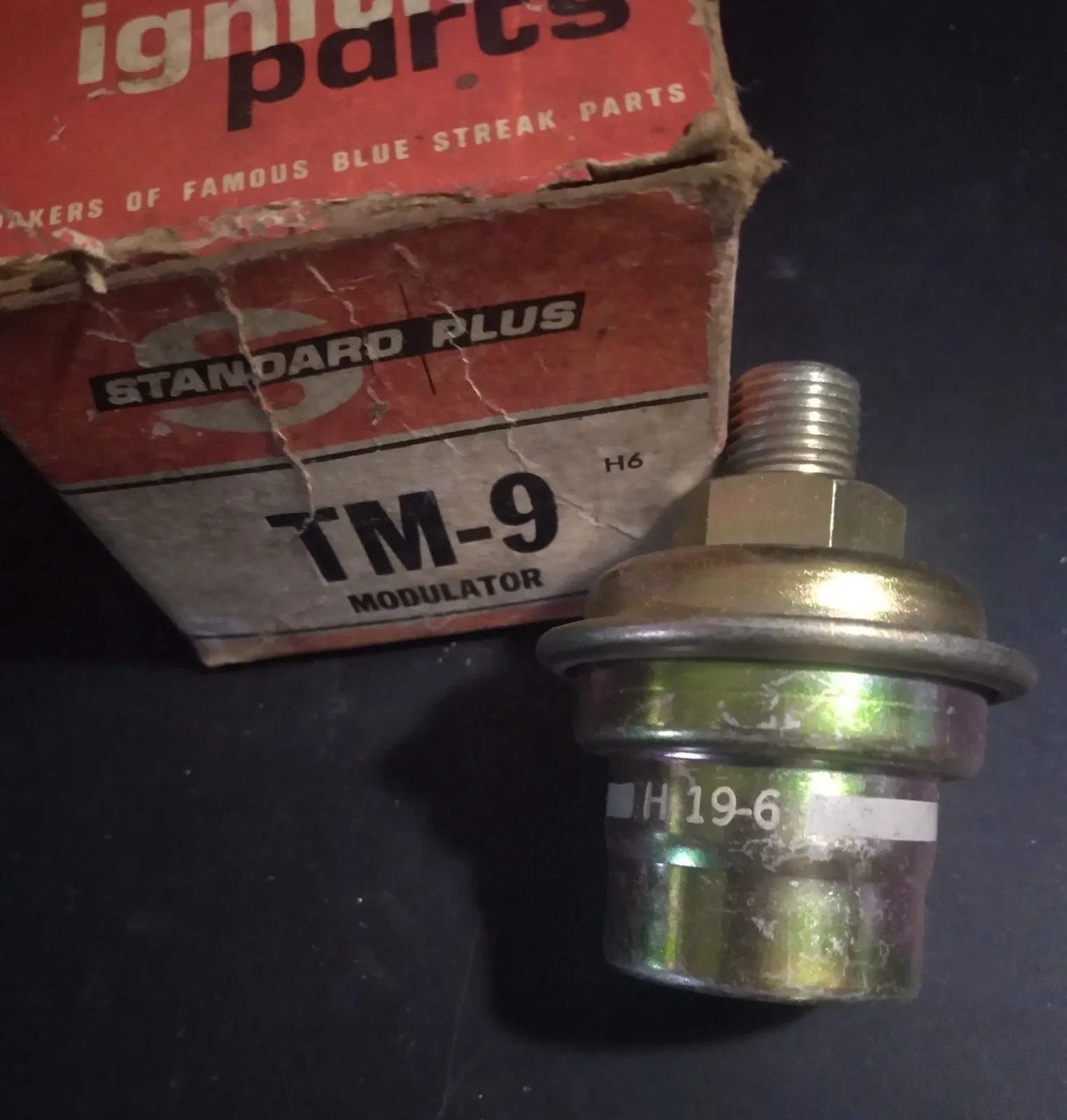 NOS Standard Plus TM-9 Automatic Transmission Modulator 1964-1972 Ford image 2