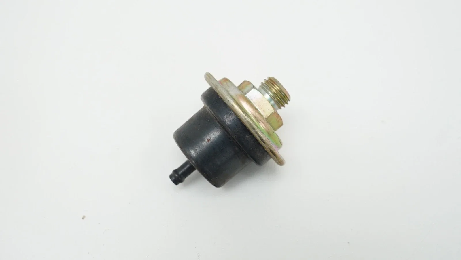 1963-1969 CHEVROLET CAMARO CHEVELLE  AUTO TRANS "PUSH IN" VACUUM MODULATOR. image 3