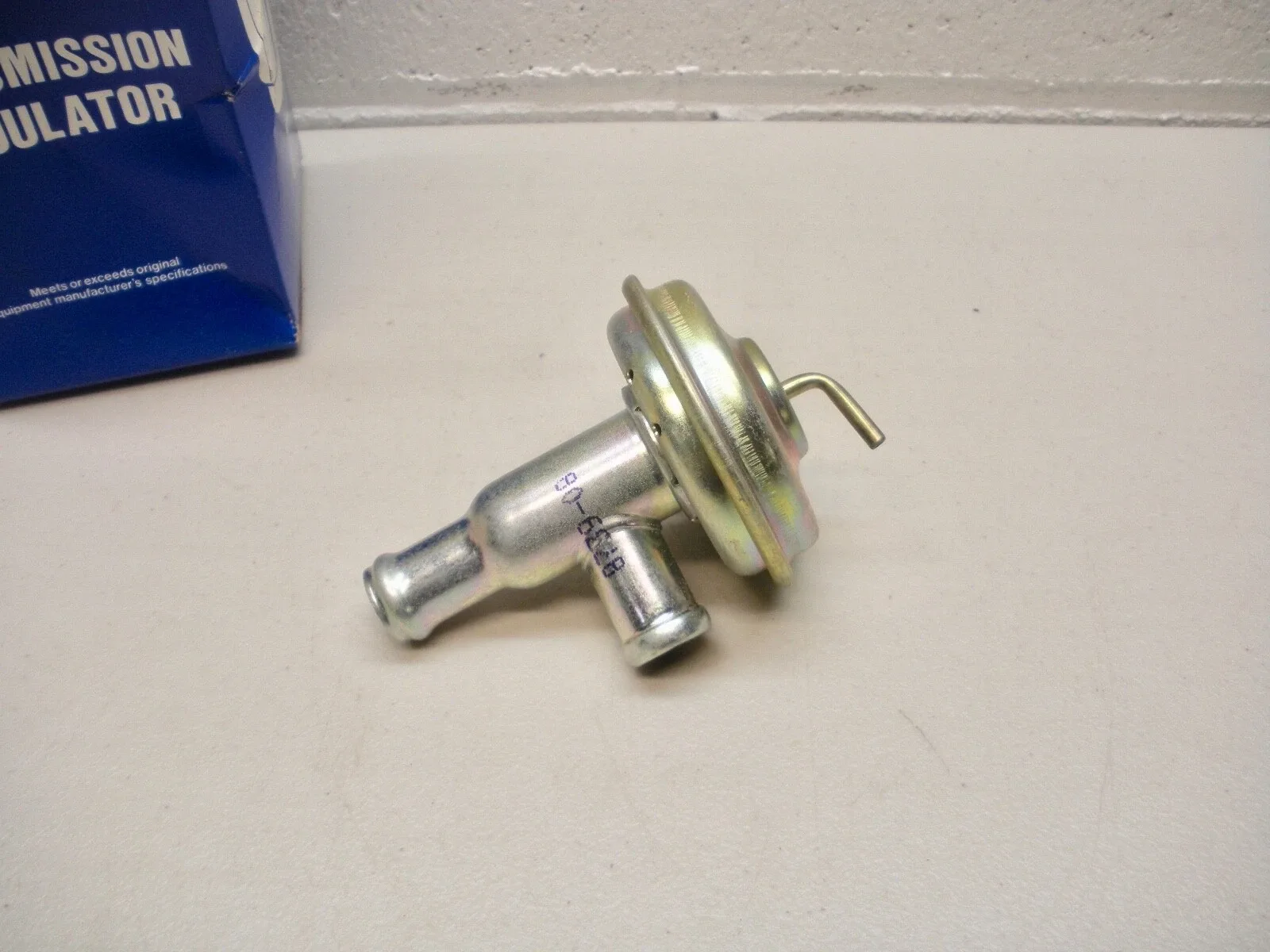 785-11 Saginaw Transmission Vacuum Modulator xref. # SA-1946 image 2