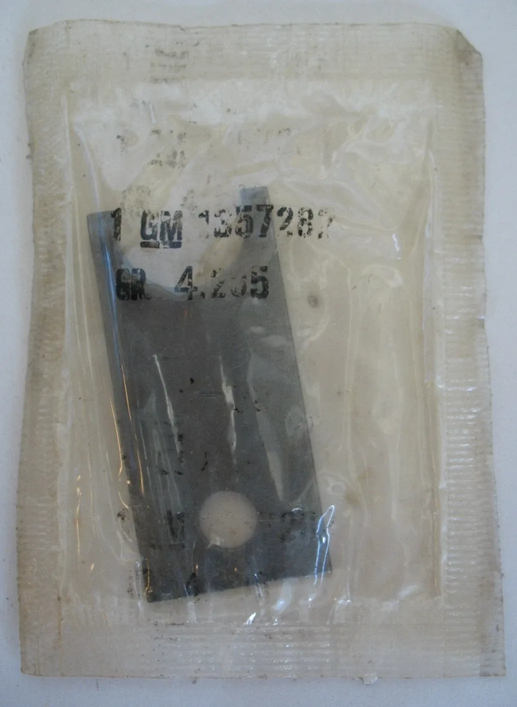 New NOS GM 1964-74 Transmission Vacuum Modulator Retainer 1357282