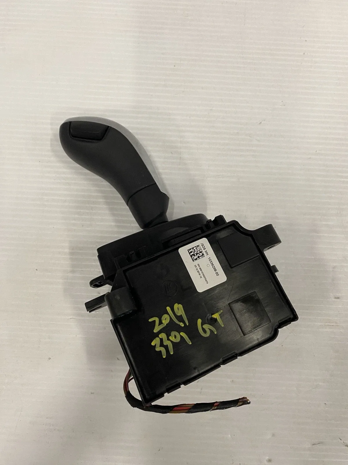 2017-2019 BMW 330I GT AUTOMATIC TRANSMISSION GEAR SHIFTER SELECTOR OEM 7950387 image 4