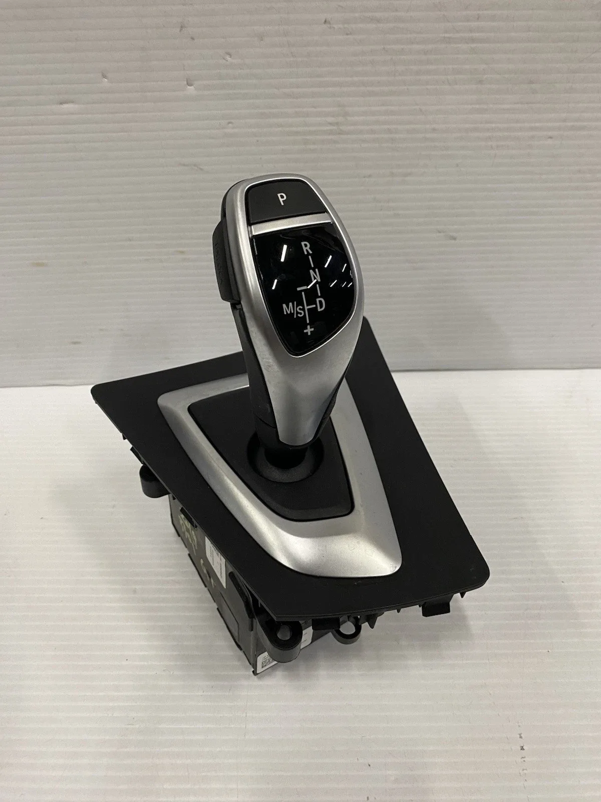 2017-2019 BMW 330I GT AUTOMATIC TRANSMISSION GEAR SHIFTER SELECTOR OEM 7950387