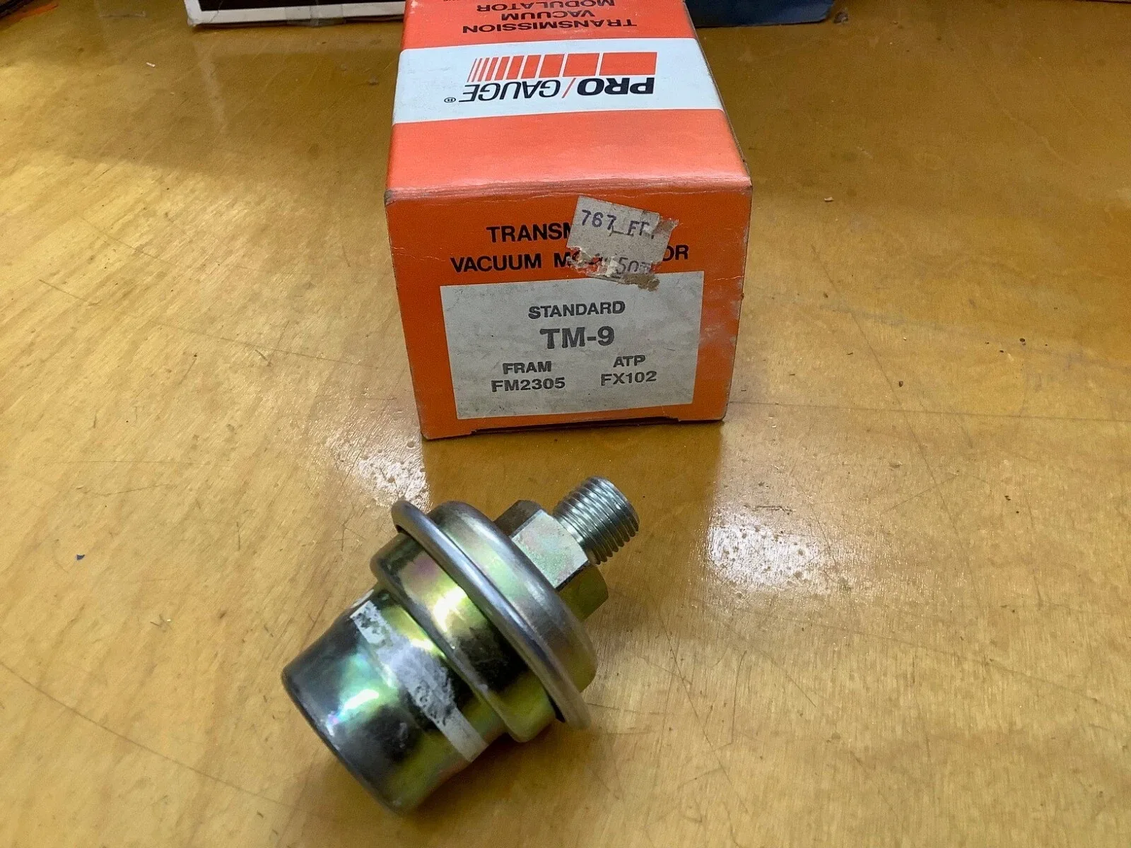 PRO/GAUGE TM-9; PREMIUM QUALITY AUTO TRANS VACUUM MODULATOR- WHITE STRIPE