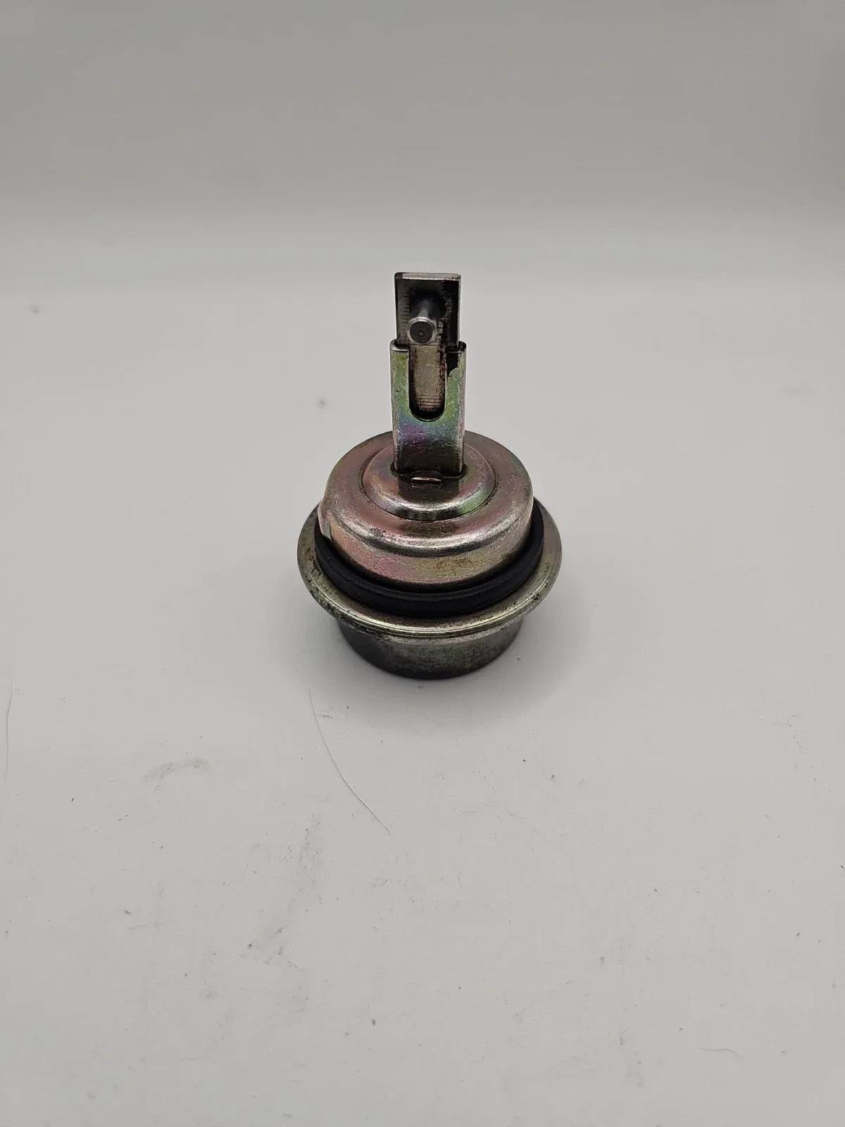Mercedes Transmission Vacuum Modulator Valve Control Capsule OEM 140 270 04 79 image 4