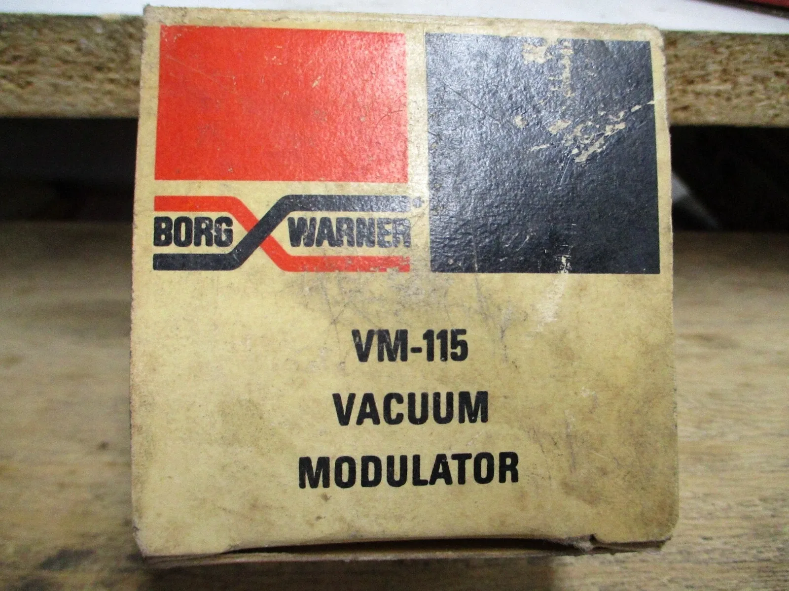 1962-1973 Chevrolet GMC Pontiac Trans Vacuum Modulator 3830229 VM115 NOS IK image 4