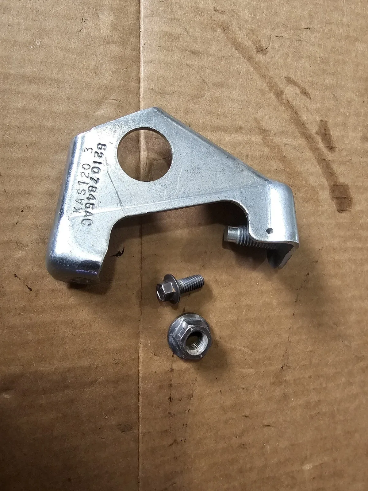 04-05 Dodge Ram 5.9L Cummins 48RE Transmission Shifter Cable Support Bracket