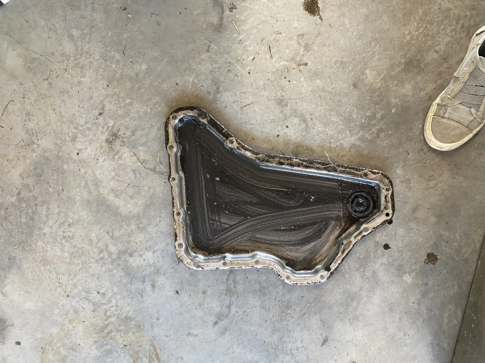 2008 Chevy Impala Transmission Fluid Oil Pan OEM