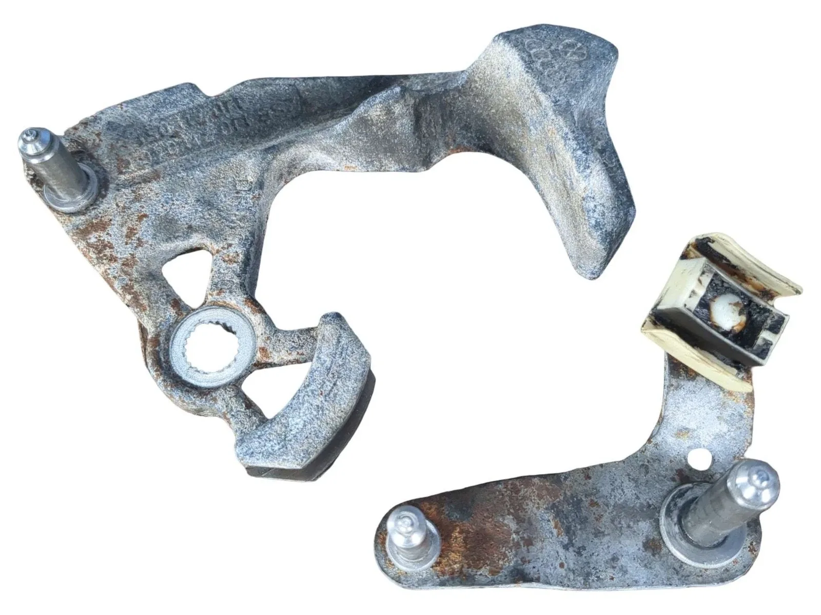 04 VW Golf R32 Manual Transmission Shifter Weight w Pivot Arm *Surface Rust image 4